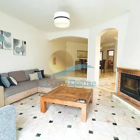 Gp By Sunny Deluxe Holiday home *